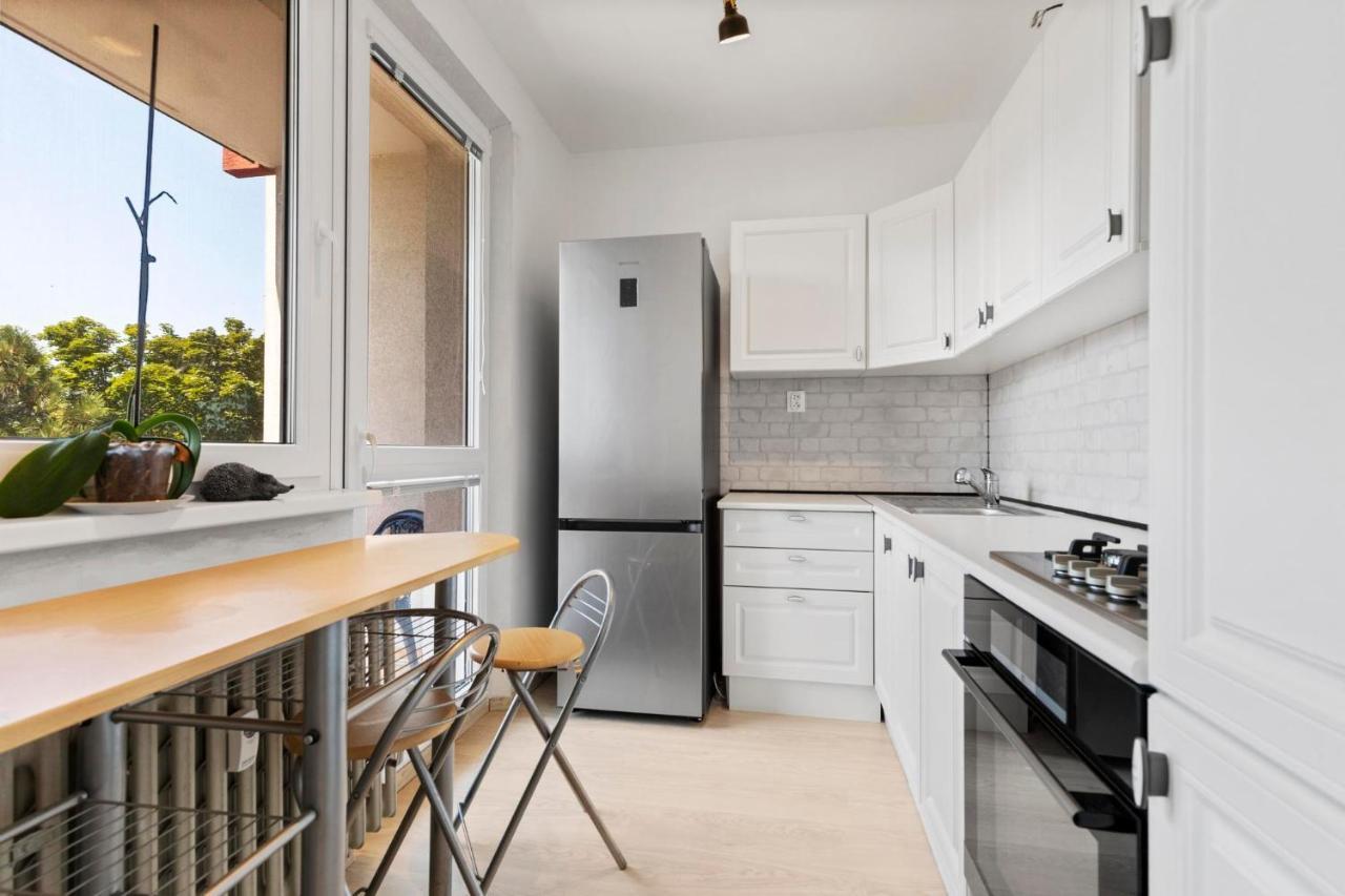 Apartment 20 Minutes From City Center W Netflix, Coffee Or Tea & Parking Bratislava Buitenkant foto